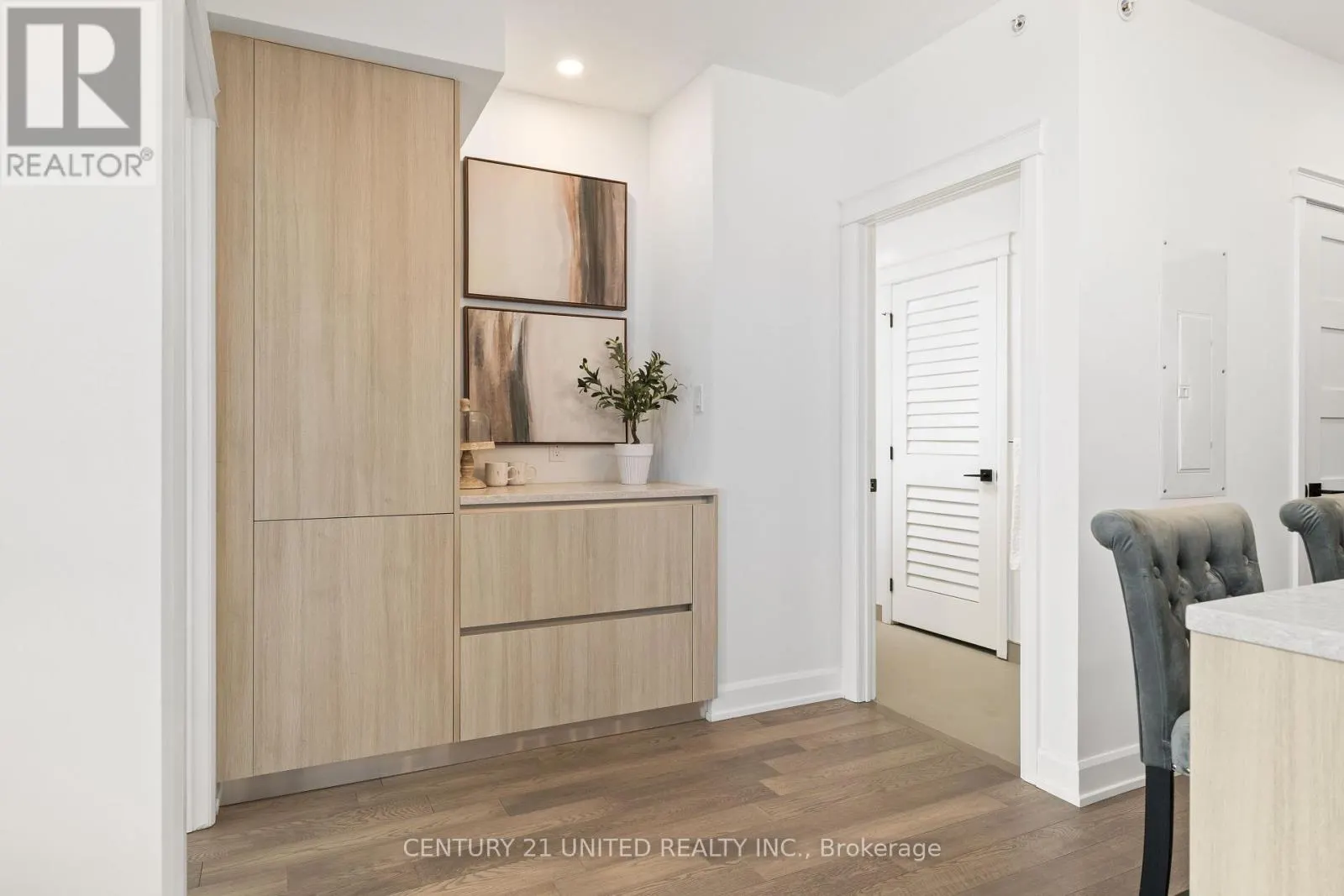 605 - 195 HUNTER STREET E, #605