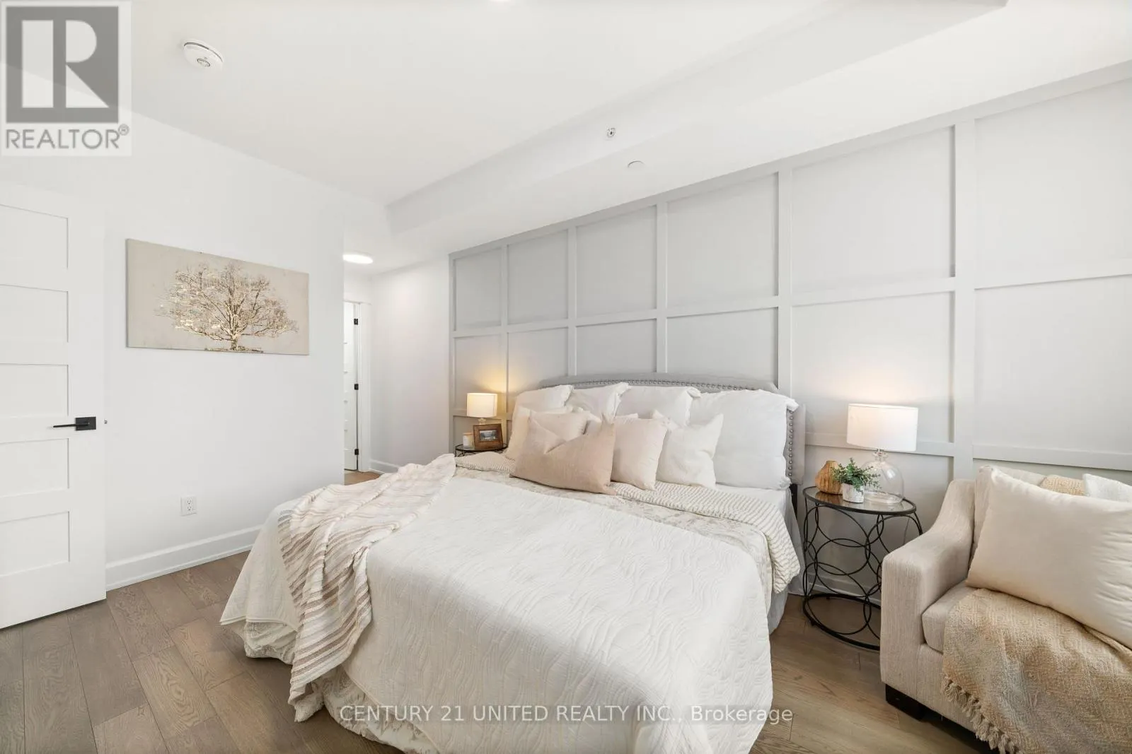 605 - 195 HUNTER STREET E, #605