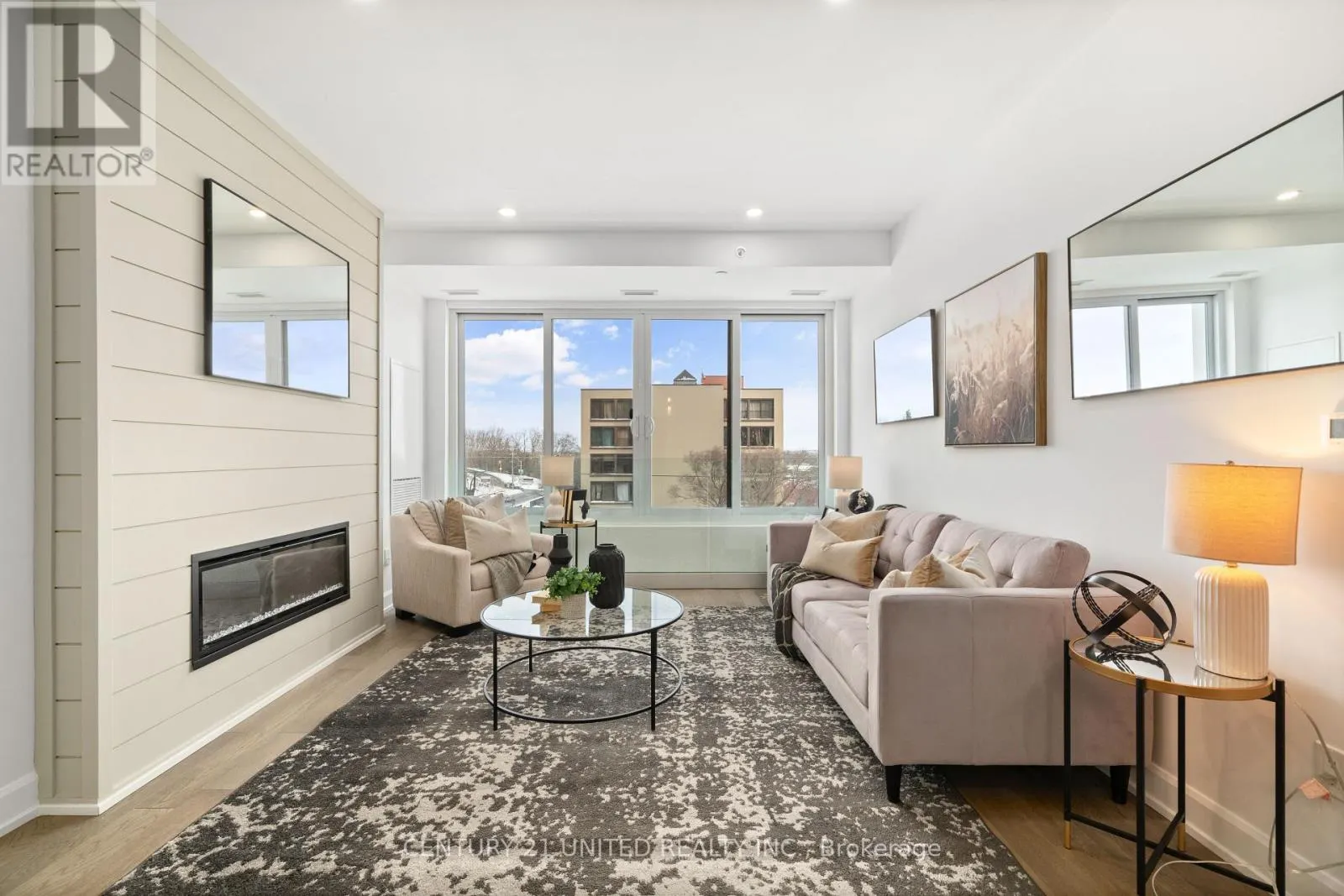 605 - 195 HUNTER STREET E, #605