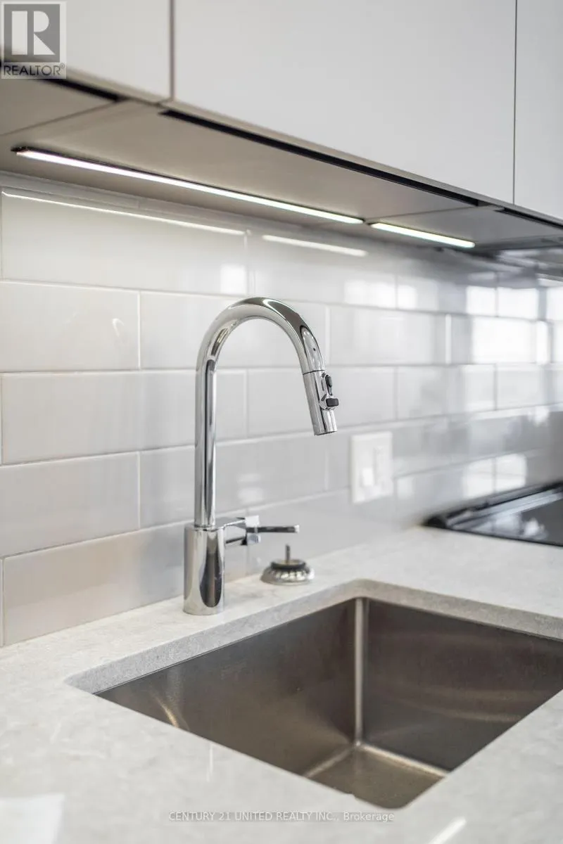 605 - 195 HUNTER STREET E, #605