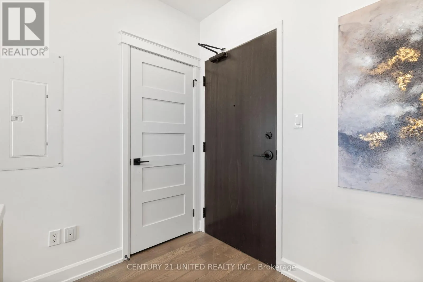 605 - 195 HUNTER STREET E, #605