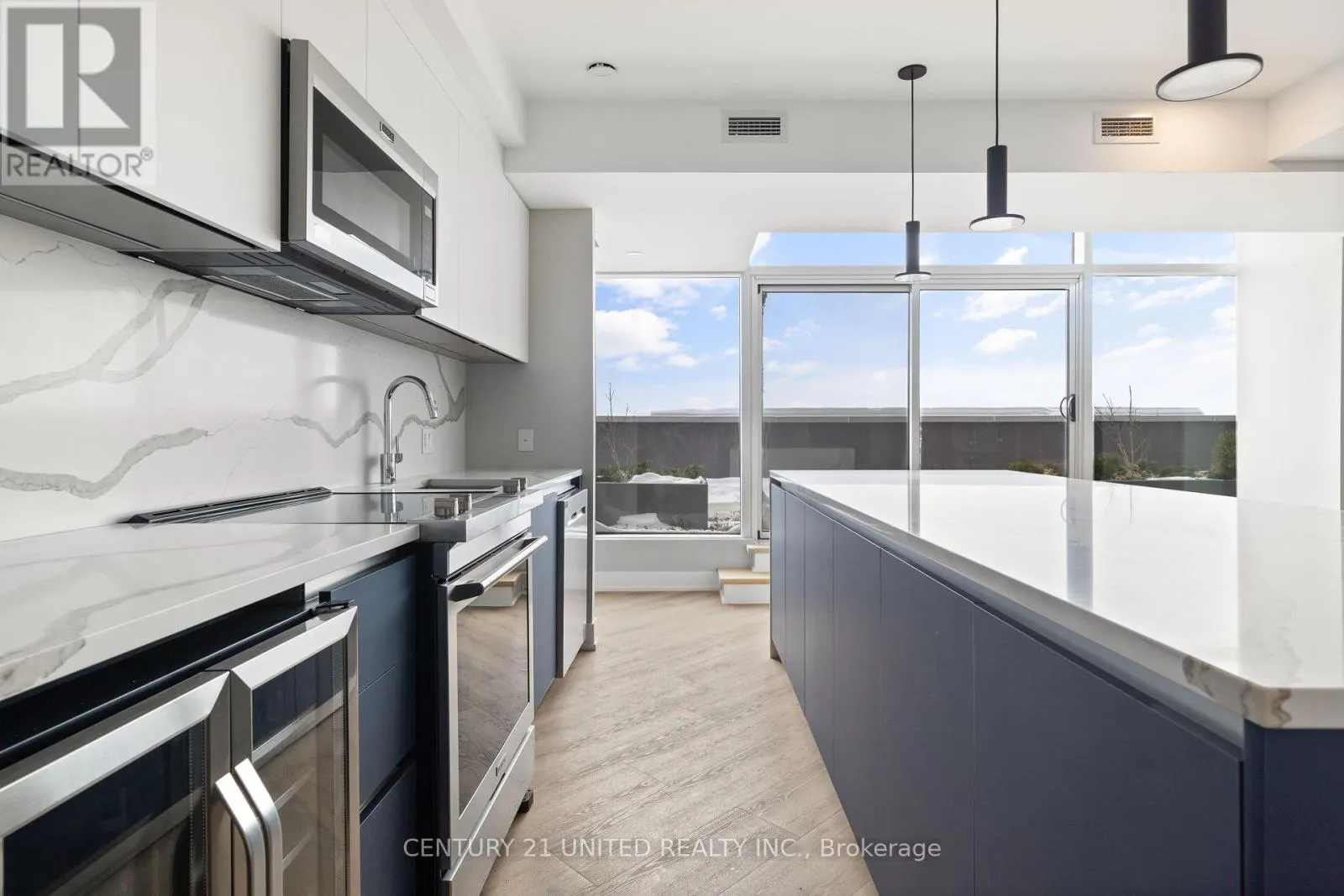 605 - 195 HUNTER STREET E, #605