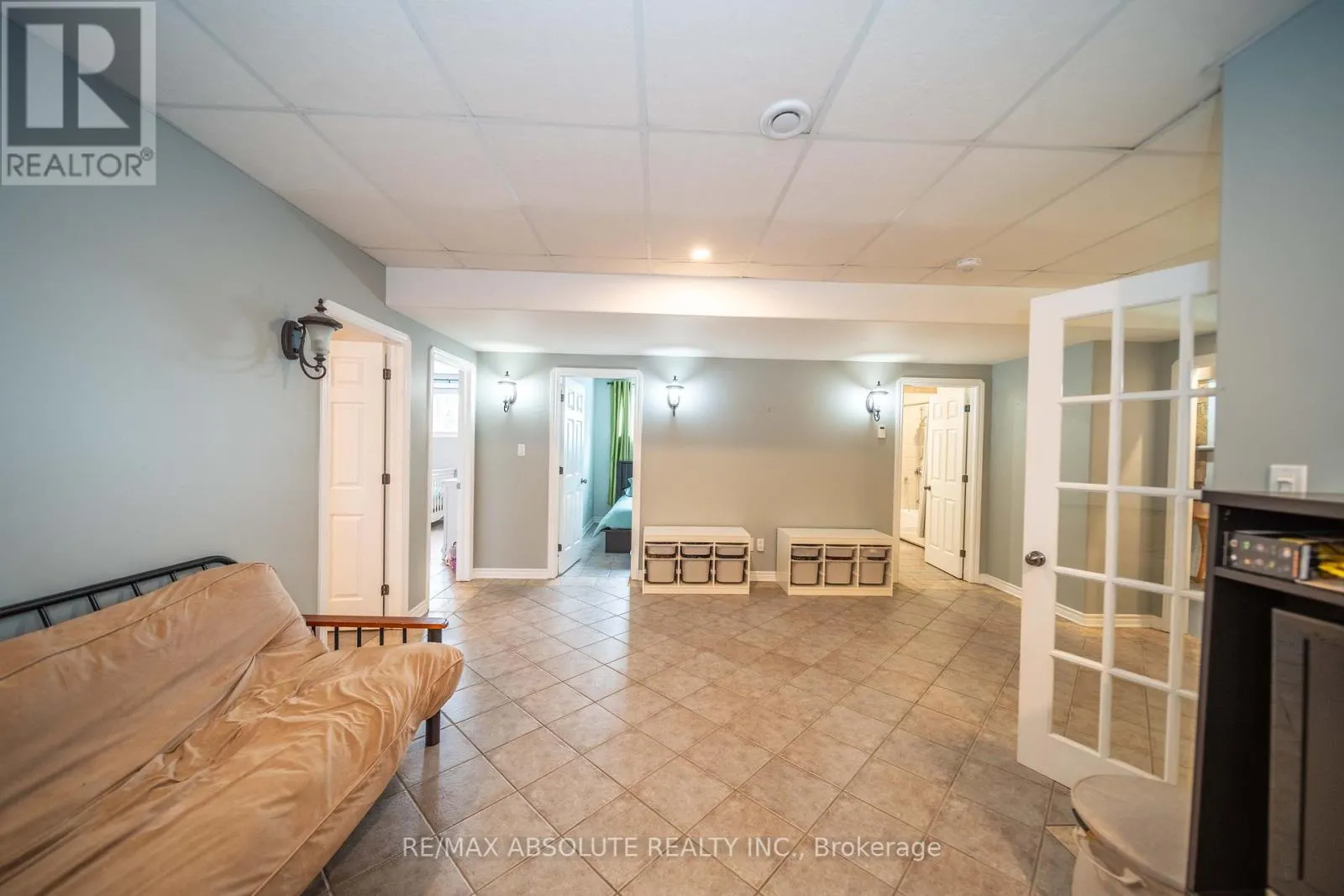 735 ST THOMAS ROAD