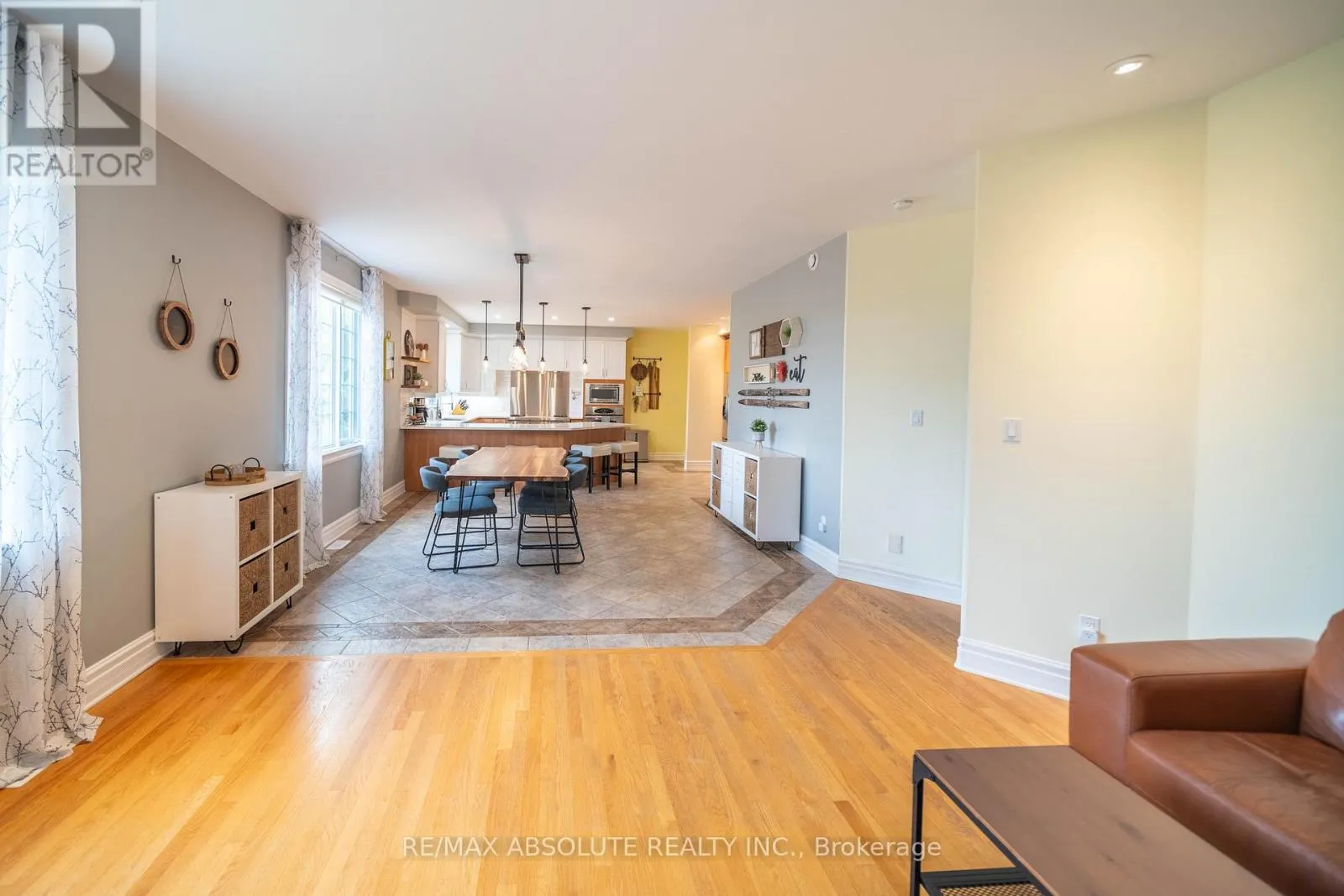 735 ST THOMAS ROAD