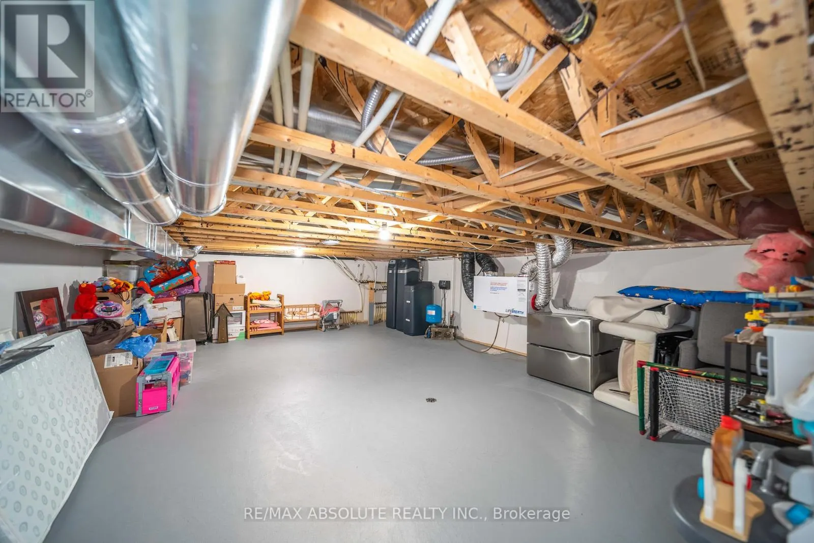 735 ST THOMAS ROAD