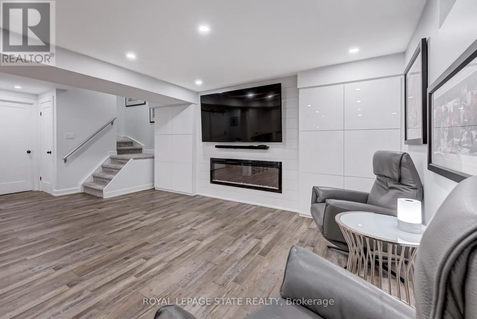 1105 HARROGATE DRIVE