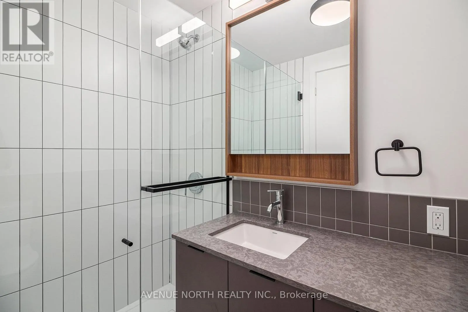 1214 - 280 MONTGOMERY STREET