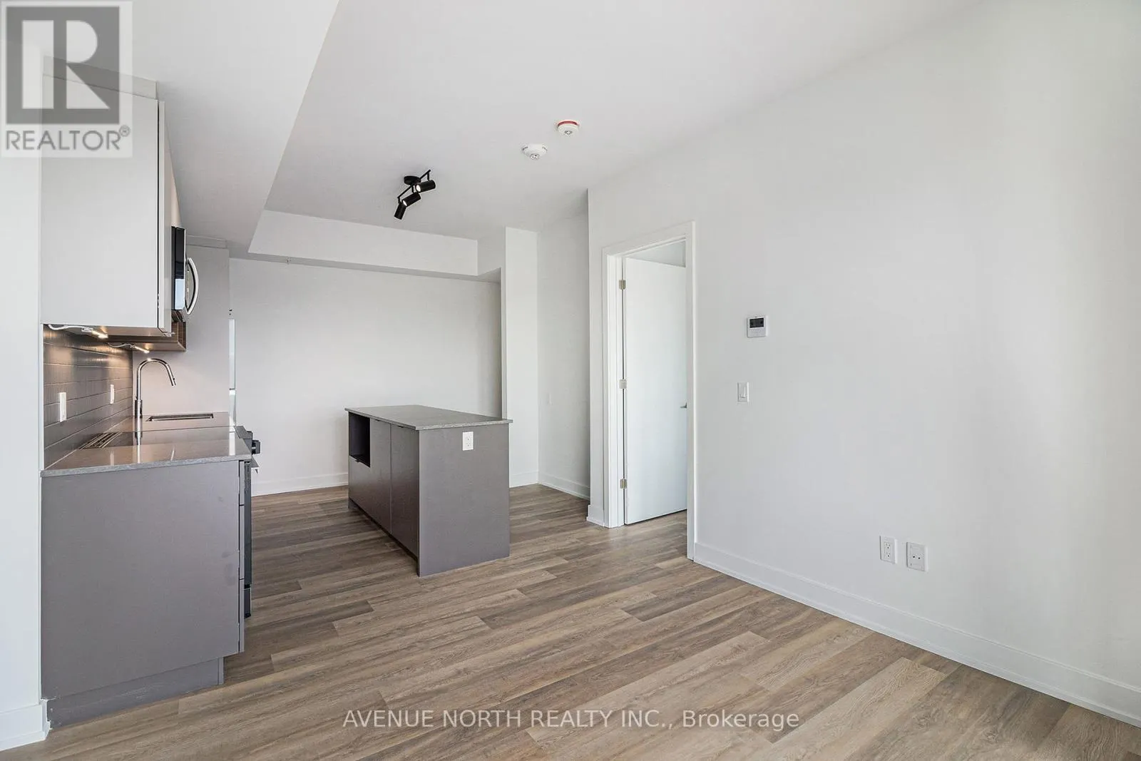 1214 - 280 MONTGOMERY STREET