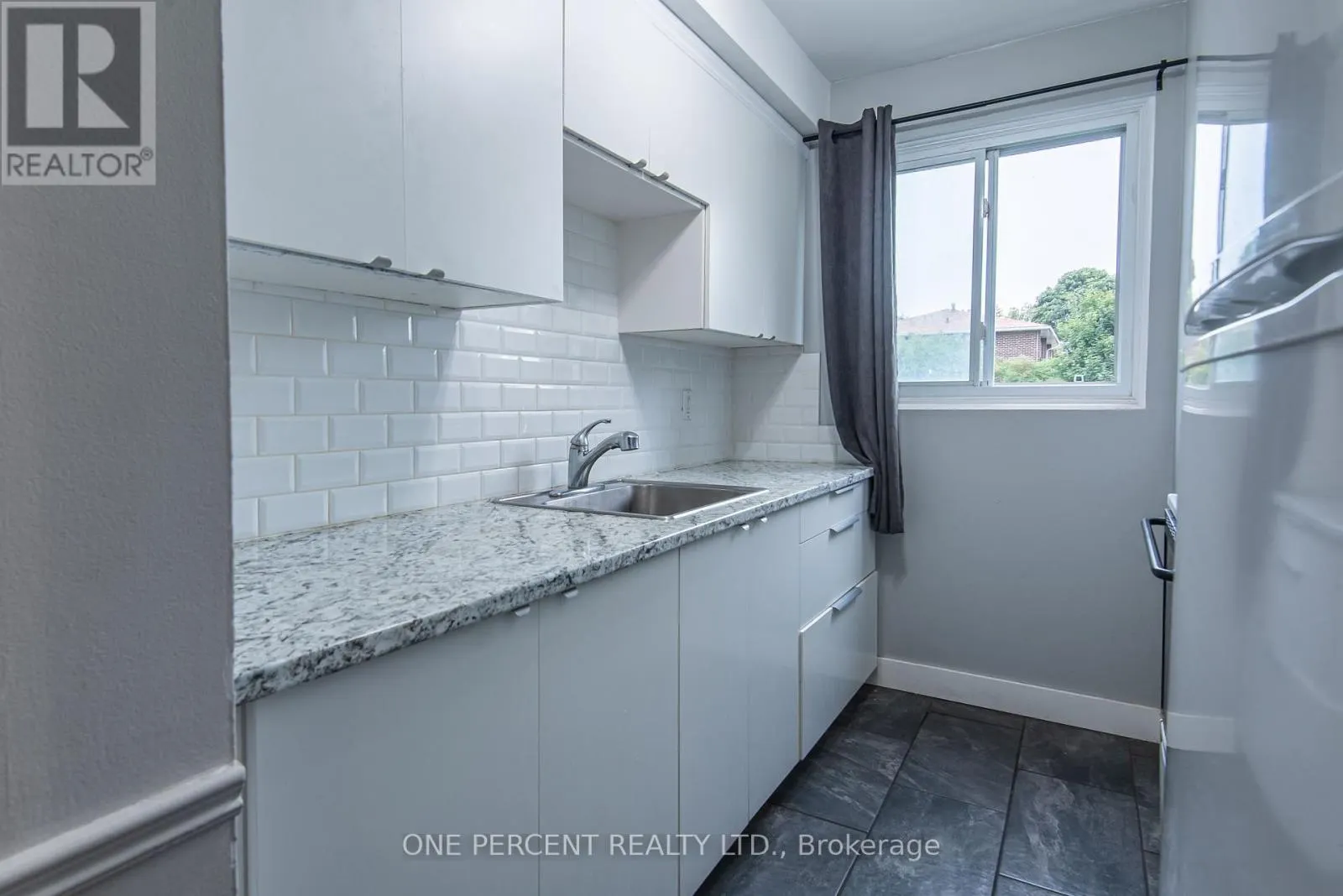 230 - 31 GREENGATE ROAD