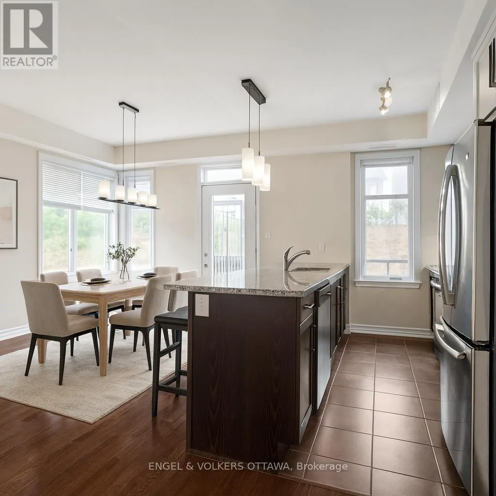 302 - 180 GUELPH PRIVATE