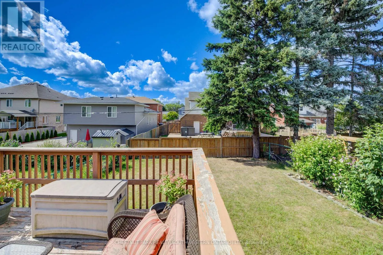 34 4TH AVENUE