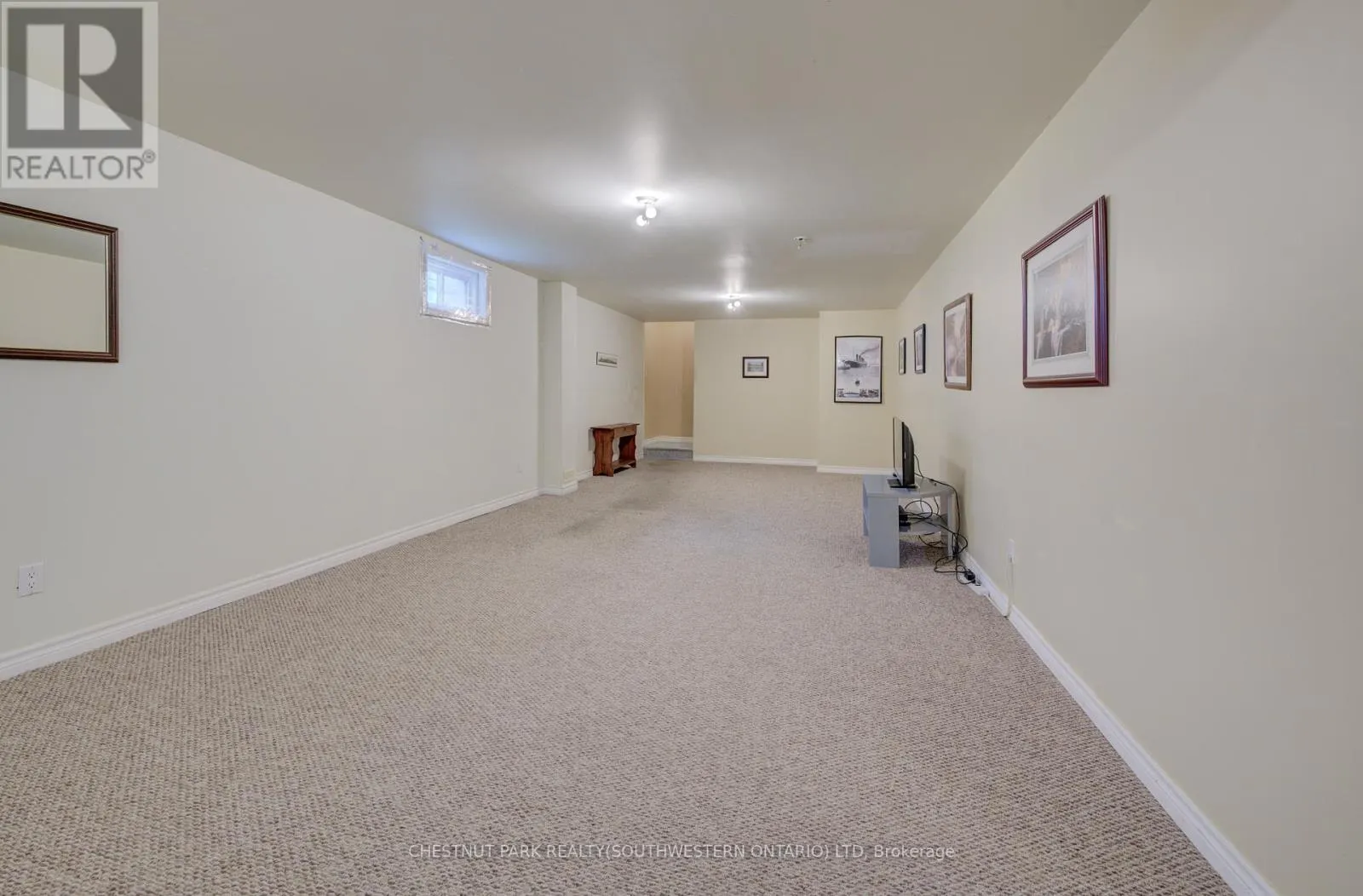 34 4TH AVENUE