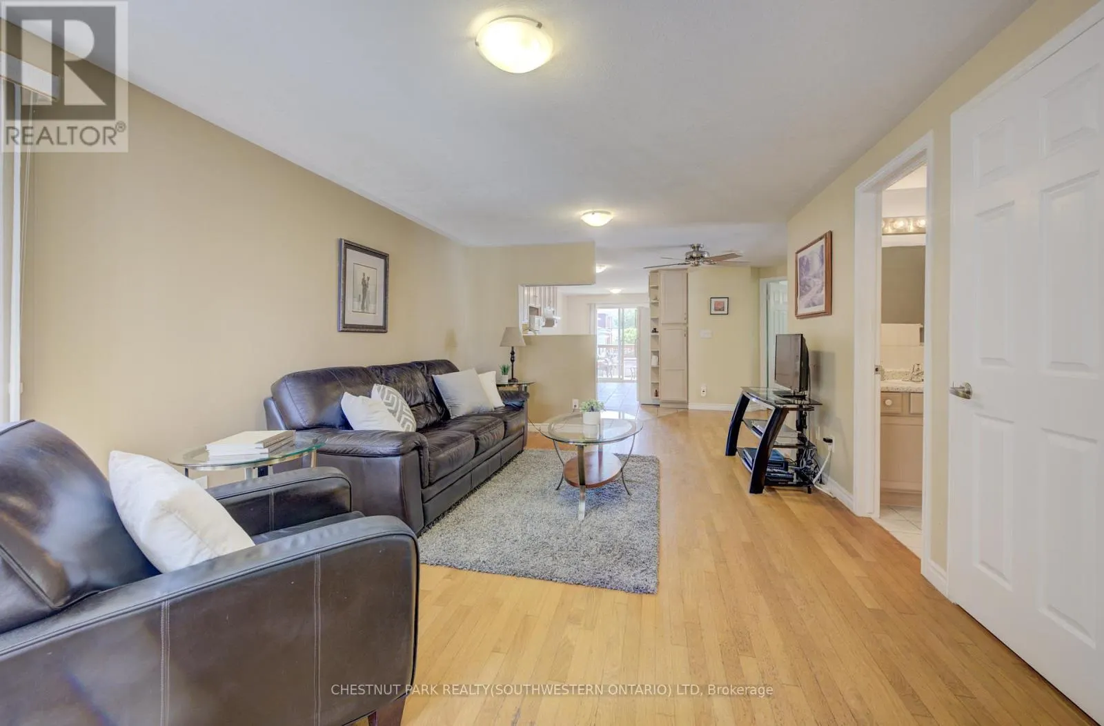 34 4TH AVENUE