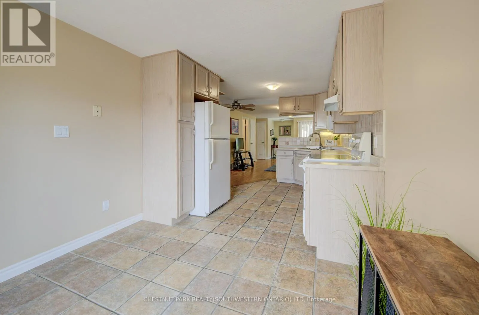 34 4TH AVENUE