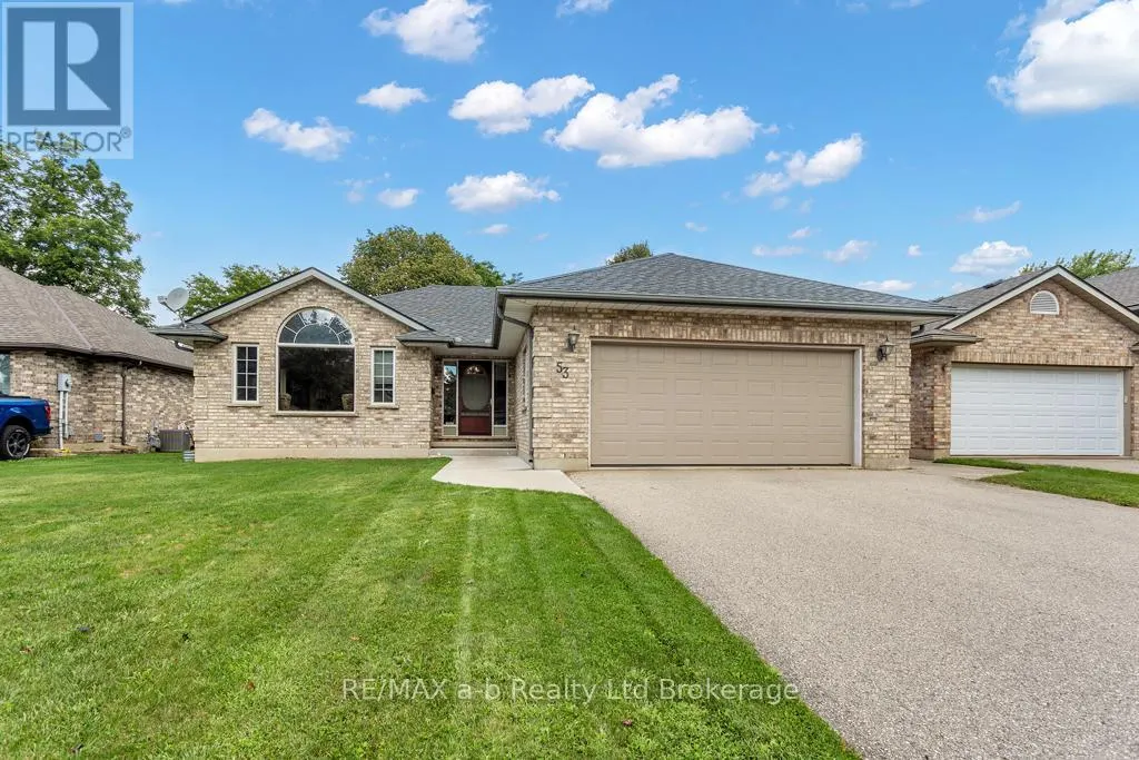 53 WOODLAND CRESCENT