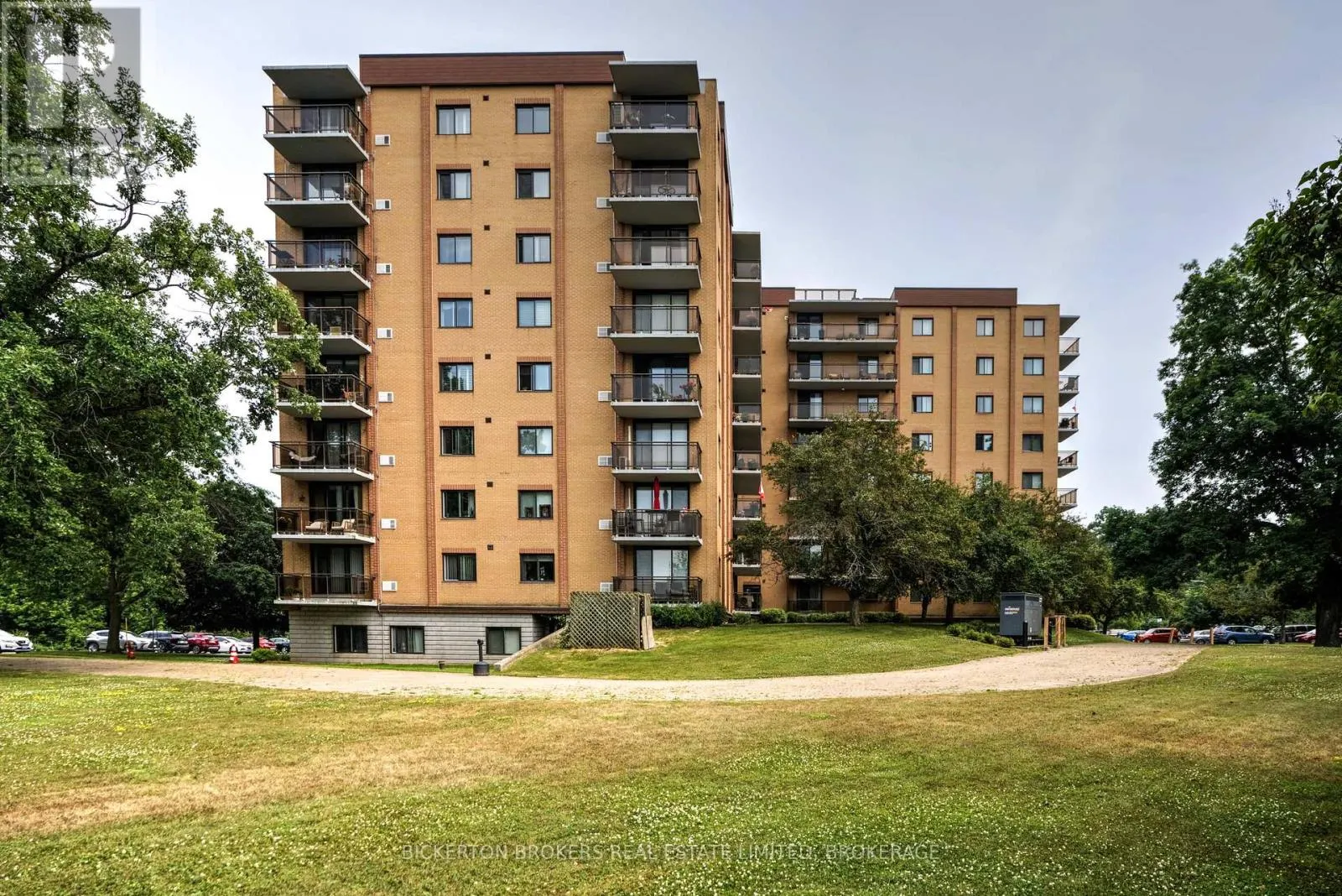 602 - 120 BARRETT COURT, #602