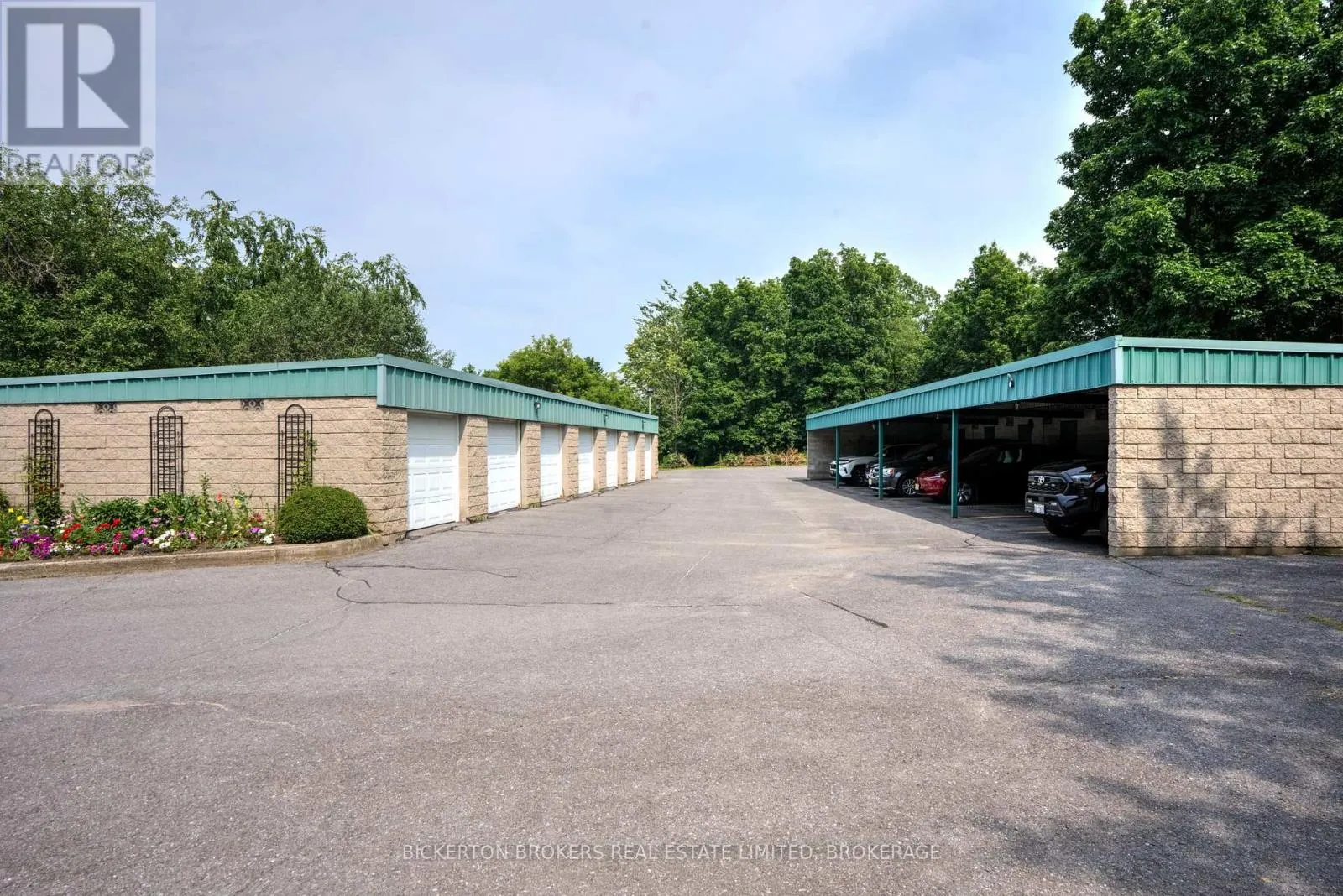 602 - 120 BARRETT COURT, #602
