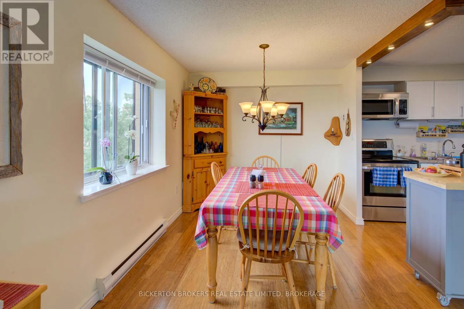 602 - 120 BARRETT COURT, #602