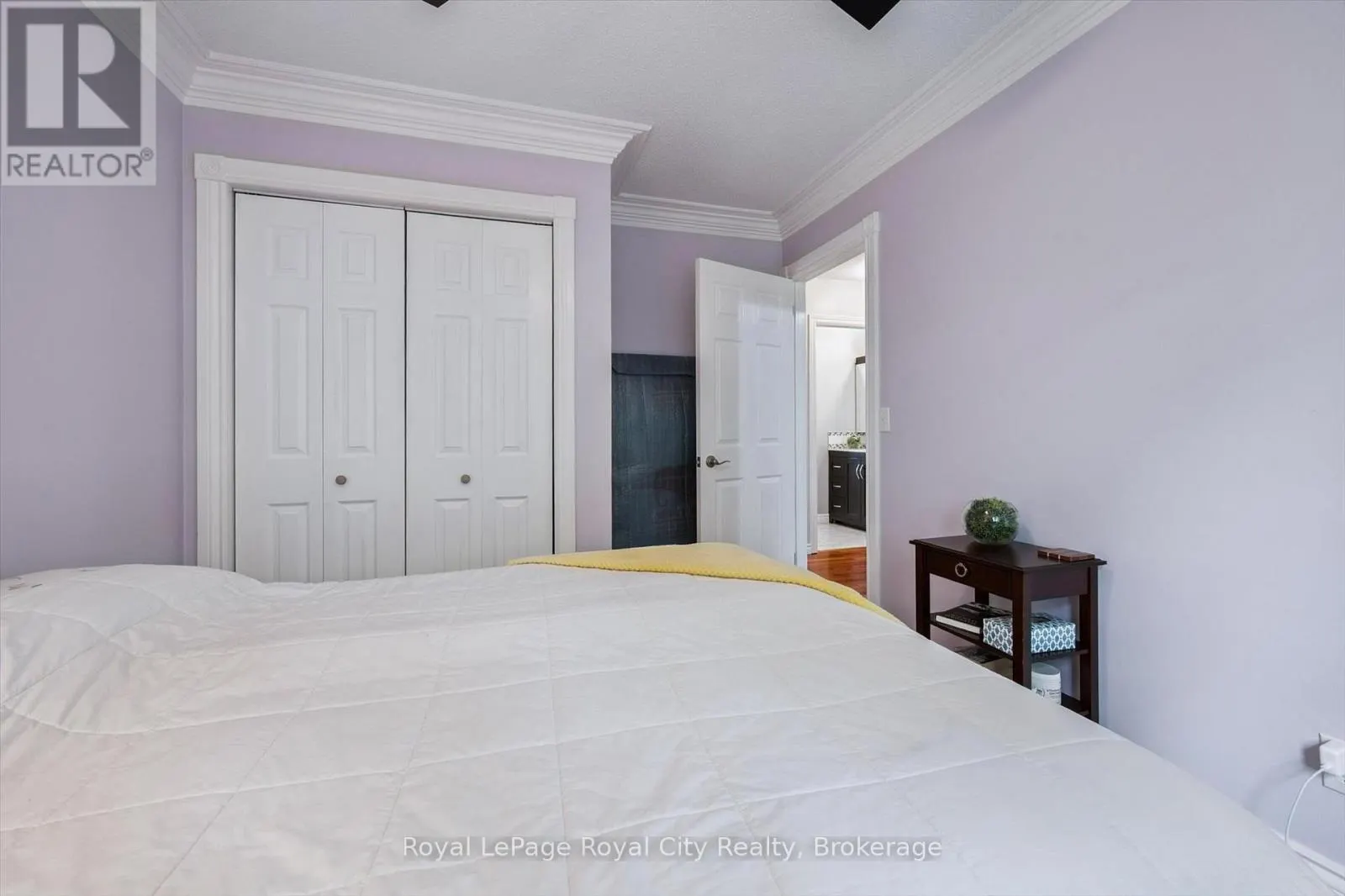 9 DUNHILL CRESCENT