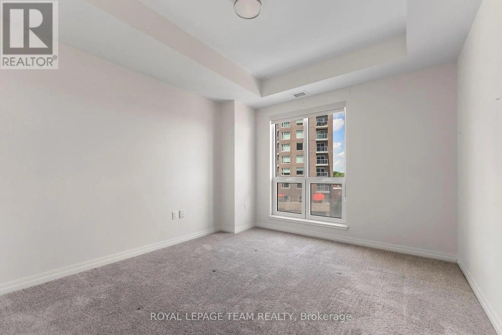 506 - 90 LANDRY STREET