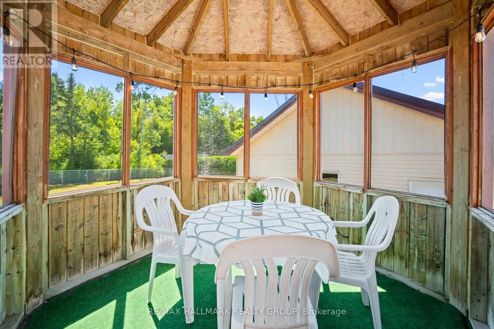840 DU GOLF ROAD