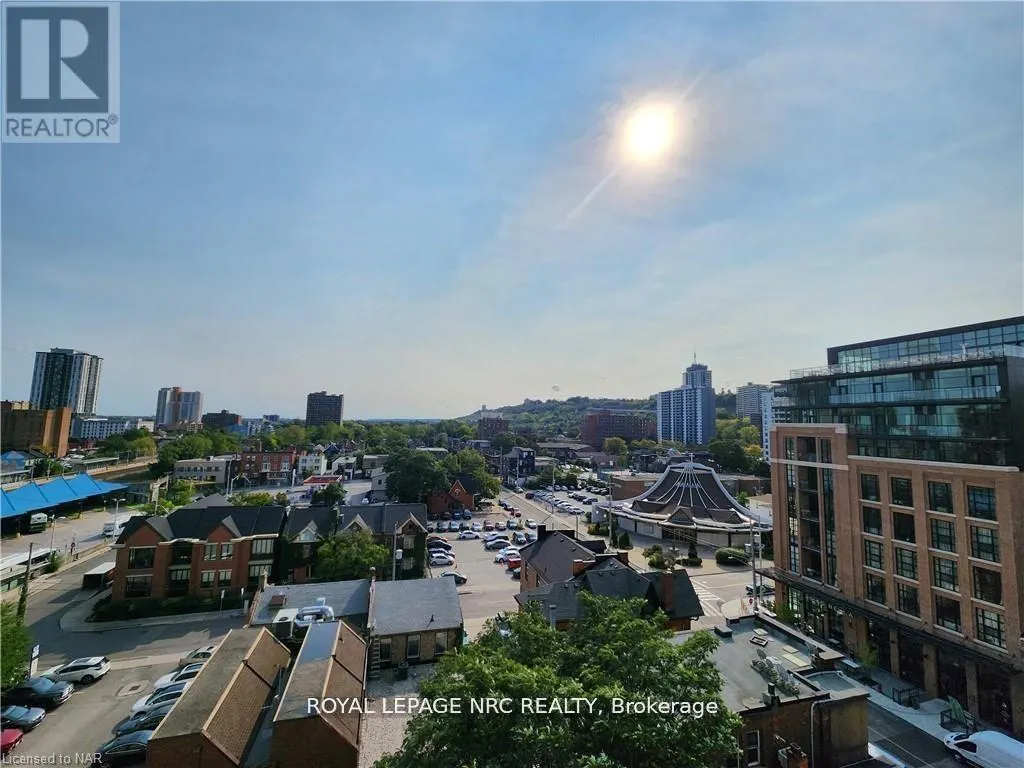 812 - 135 JAMES STREET S, #812