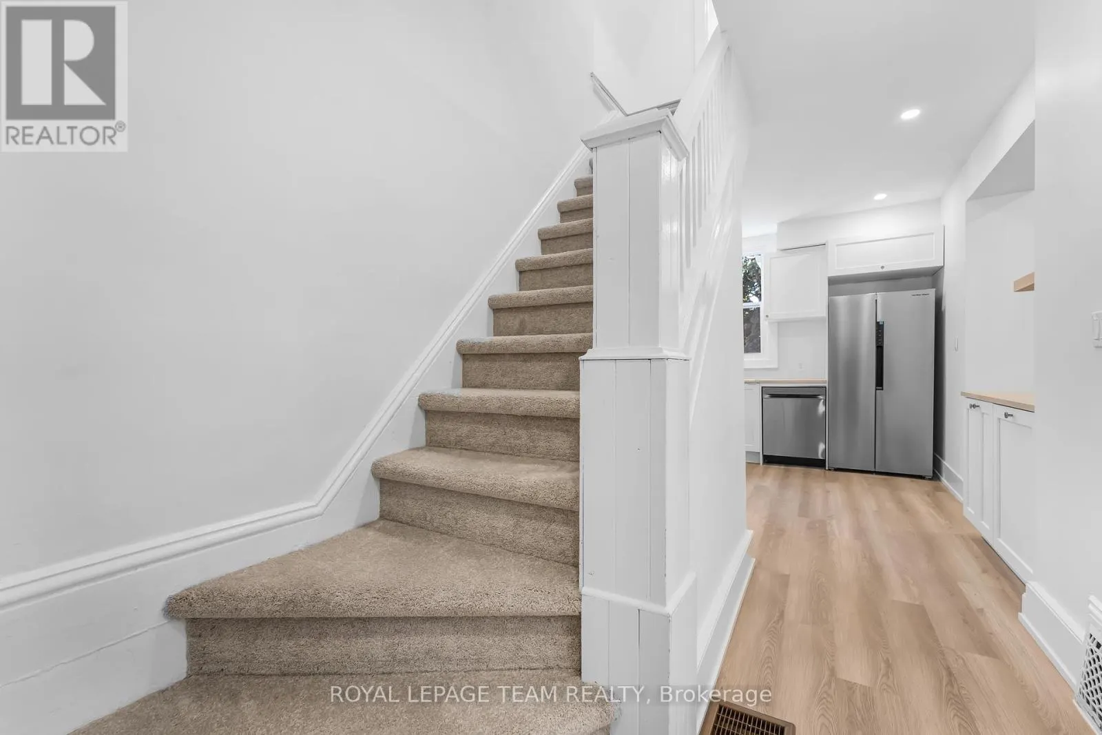 5 GILCHRIST AVENUE