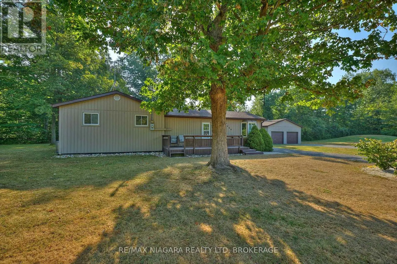 464 GLORIA ROAD