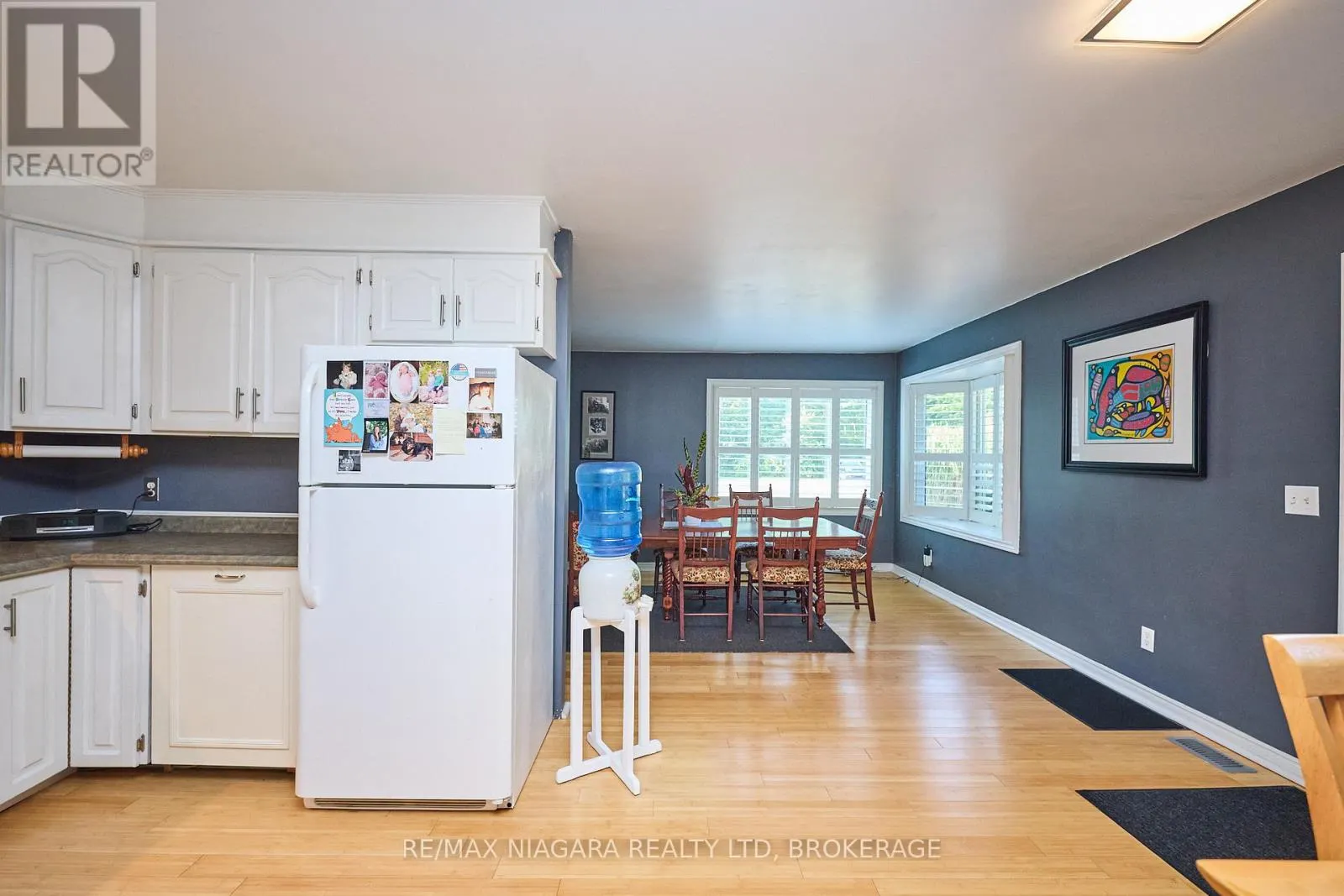 464 GLORIA ROAD
