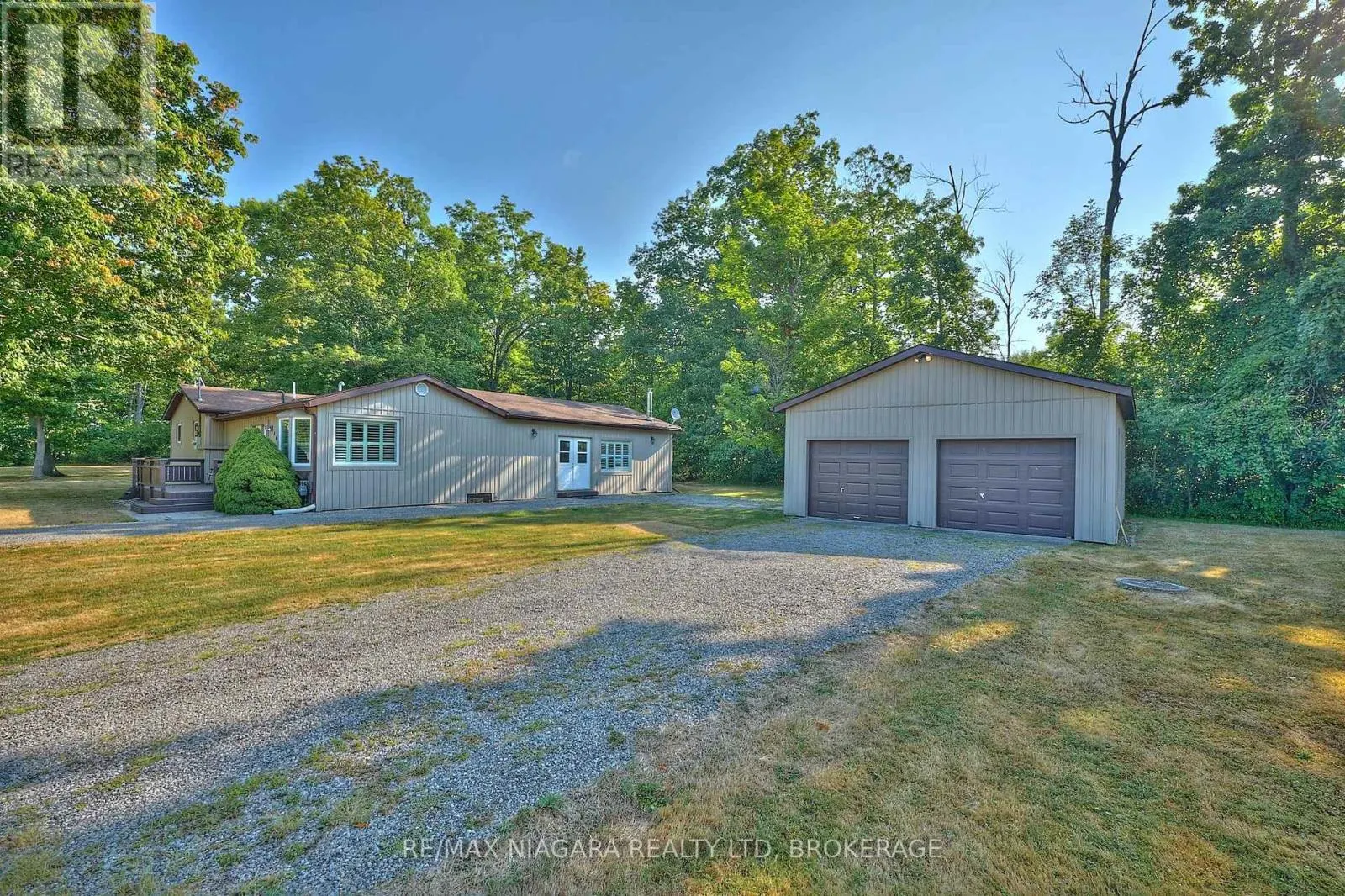 464 GLORIA ROAD
