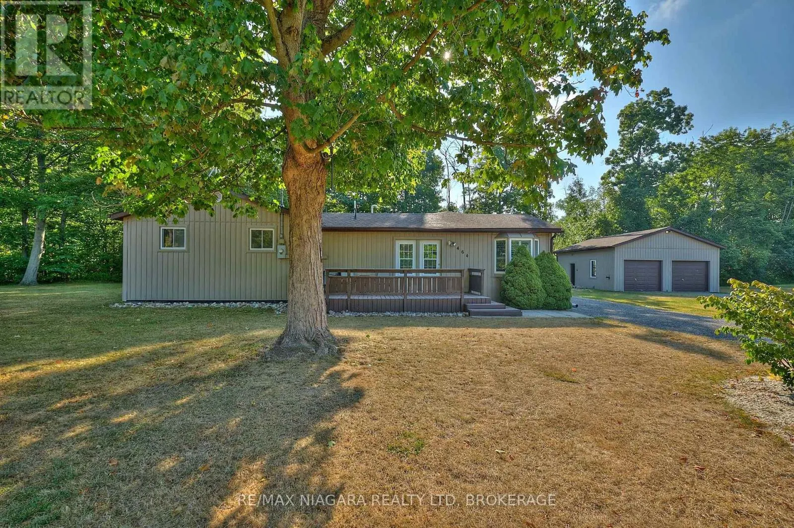 464 GLORIA ROAD