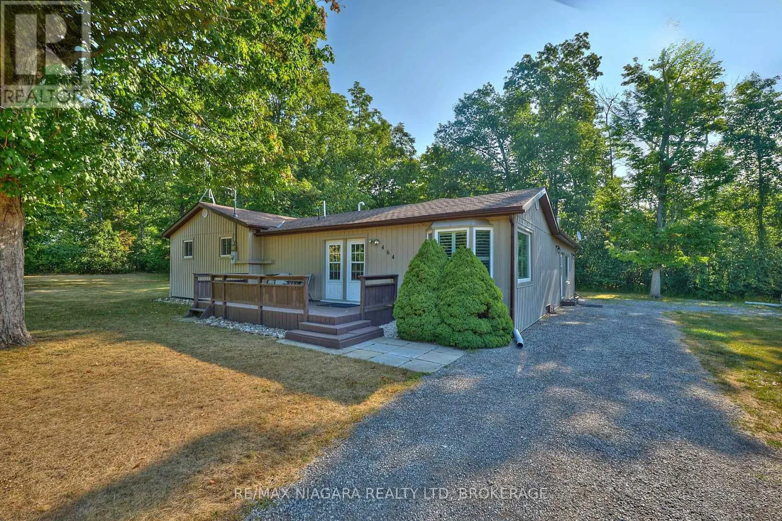 464 GLORIA ROAD
