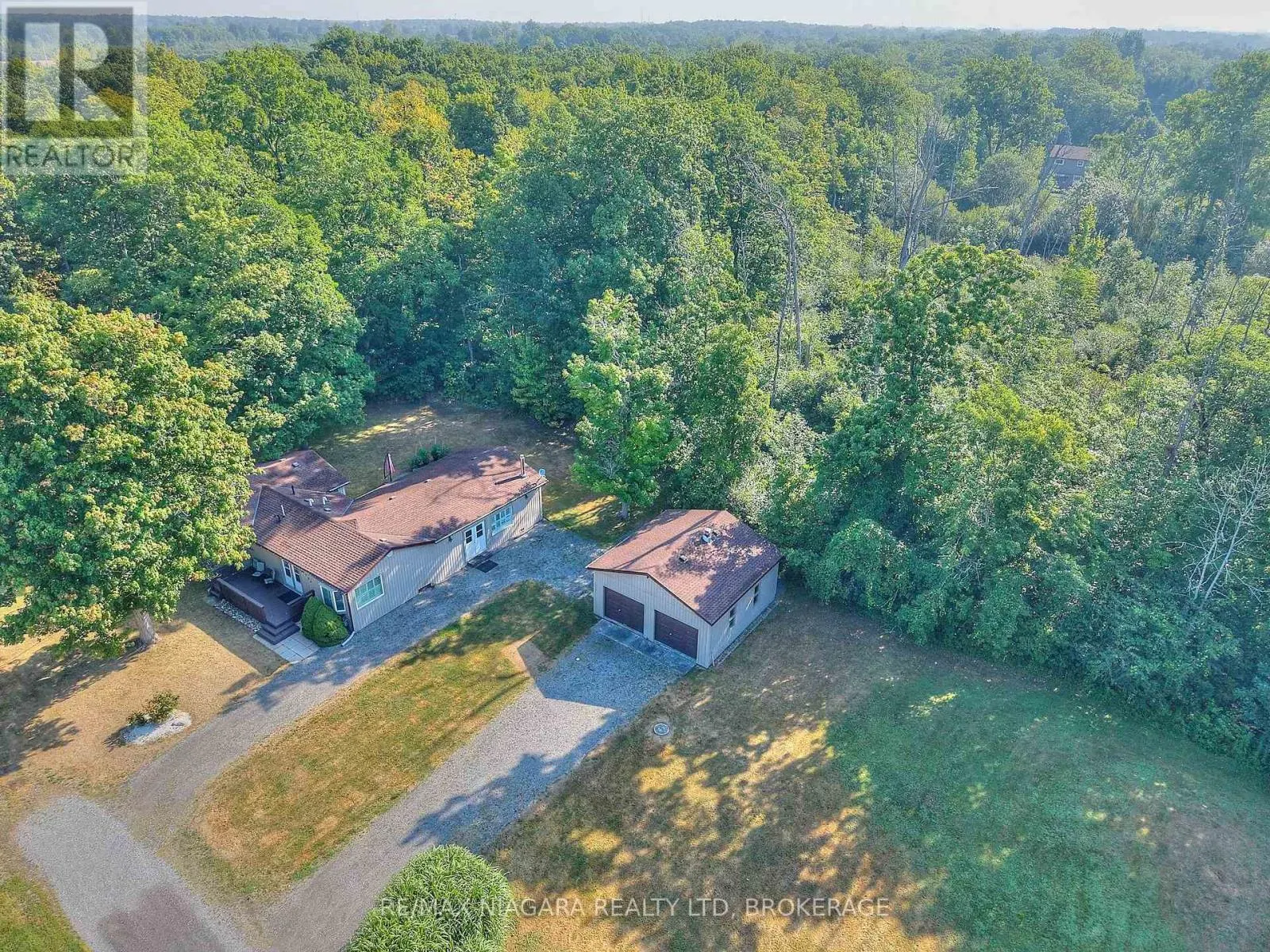 464 GLORIA ROAD