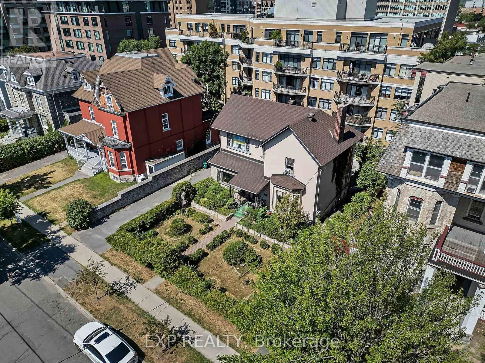 171 DALY AVENUE