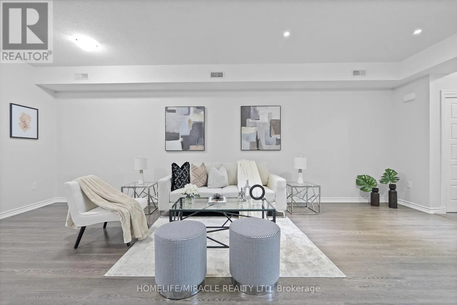 5B - 1430 HIGHLAND ROAD W