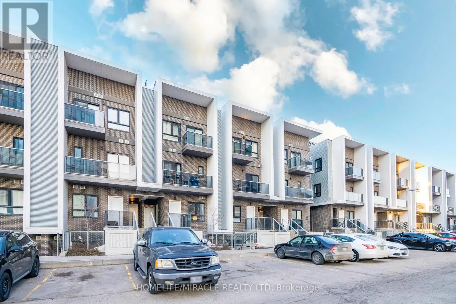 5B - 1430 HIGHLAND ROAD W