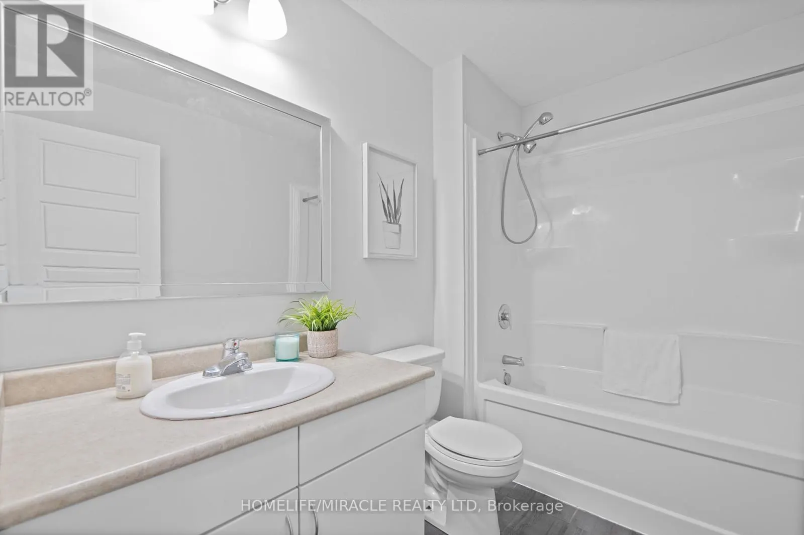 5B - 1430 HIGHLAND ROAD W