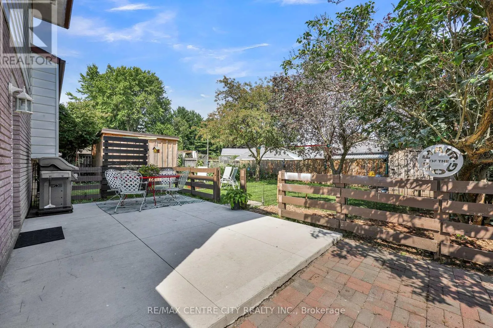 141 ST ANDREW STREET E