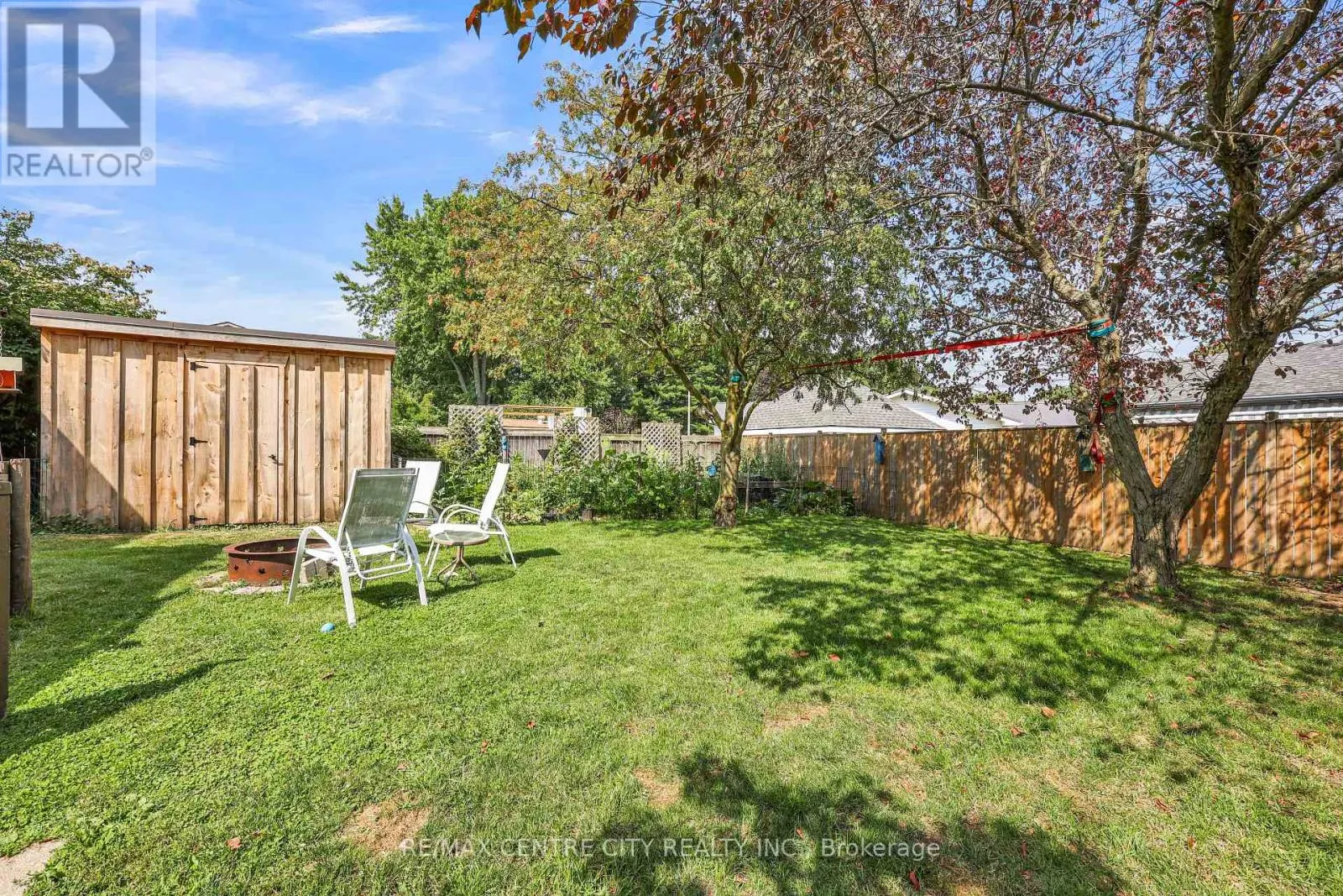 141 ST ANDREW STREET E