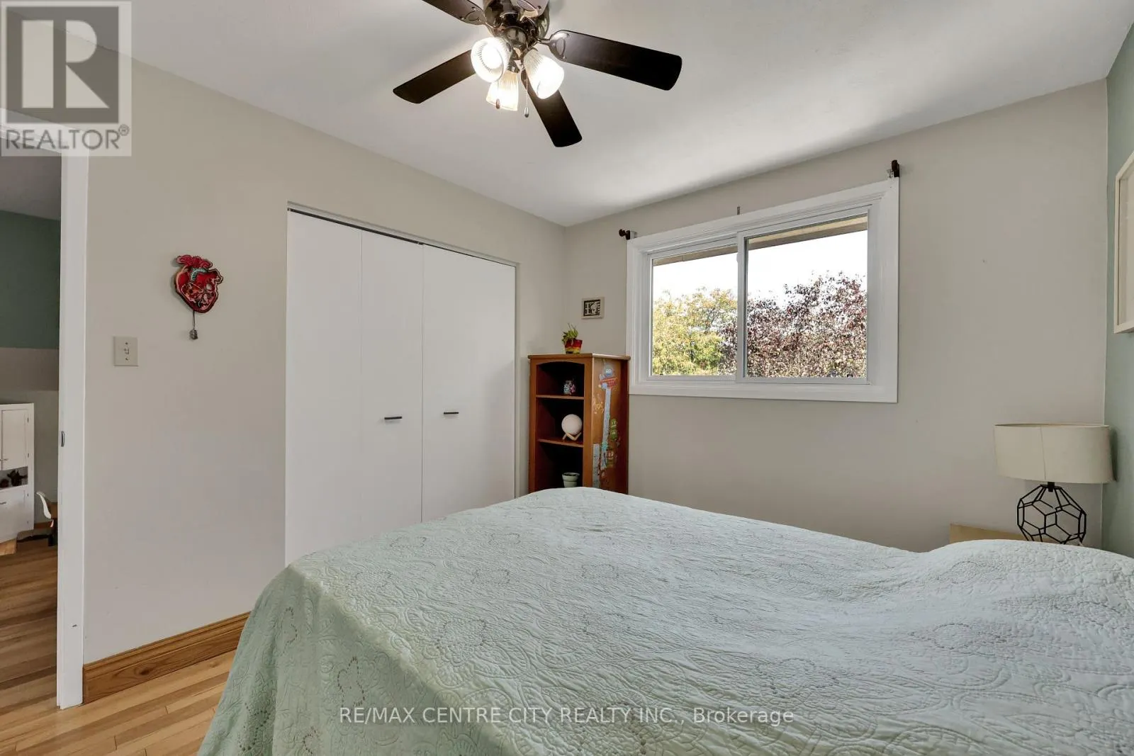 141 ST ANDREW STREET E