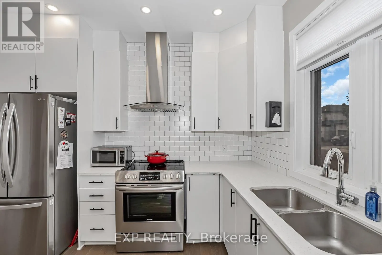 201 OSTERLEY WAY