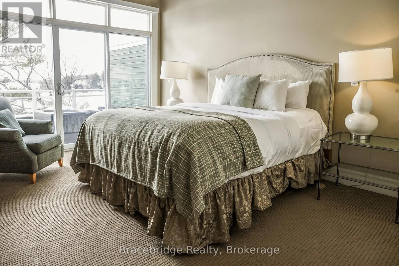 A202-D1 - 1869 MUSKOKA 118 ROAD W, #A202-D1