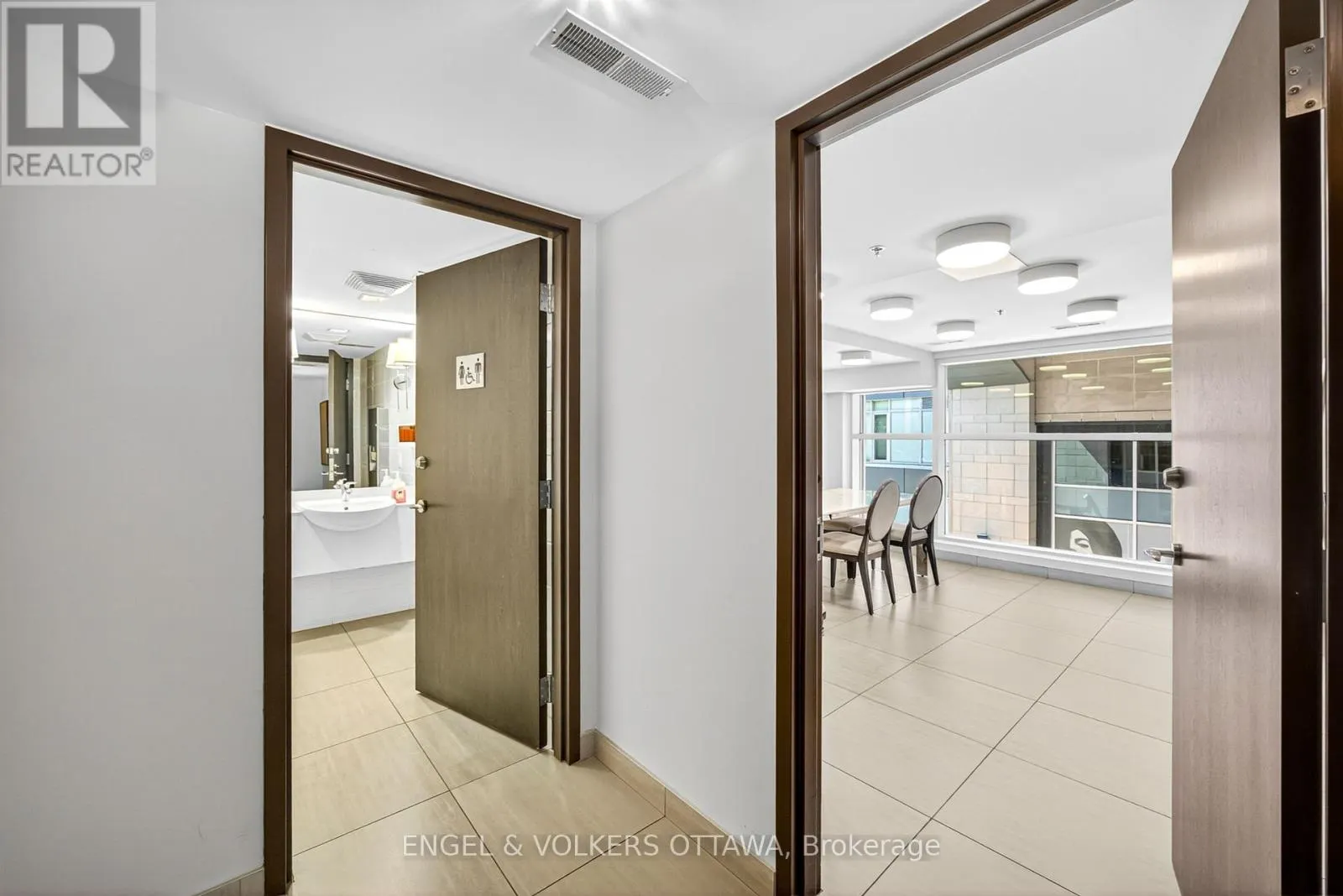 613 - 88 RICHMOND ROAD