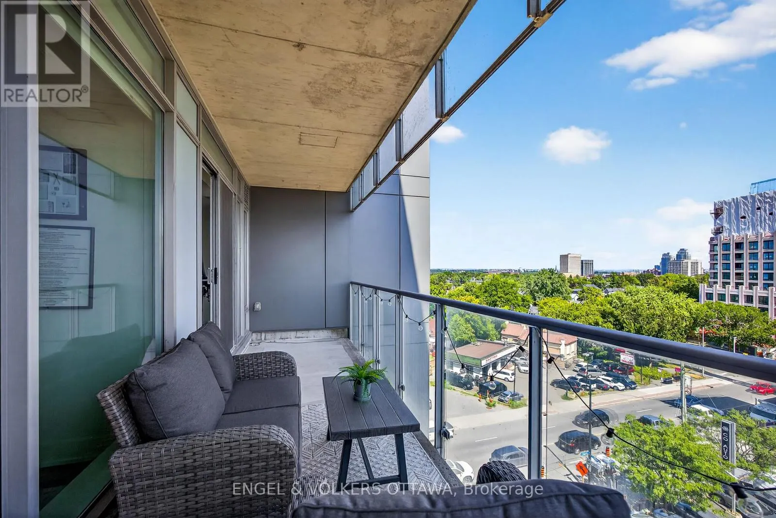613 - 88 RICHMOND ROAD
