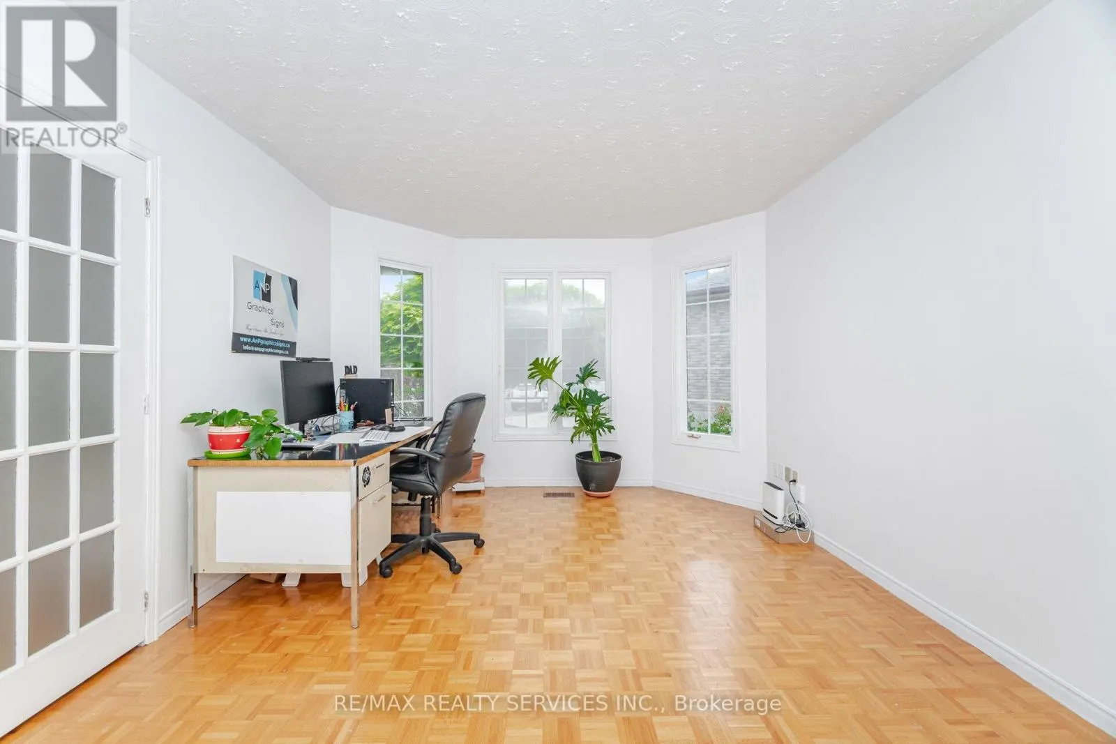 2 MORNINGSTAR COURT
