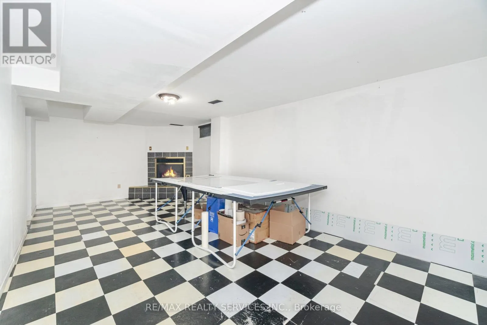 2 MORNINGSTAR COURT