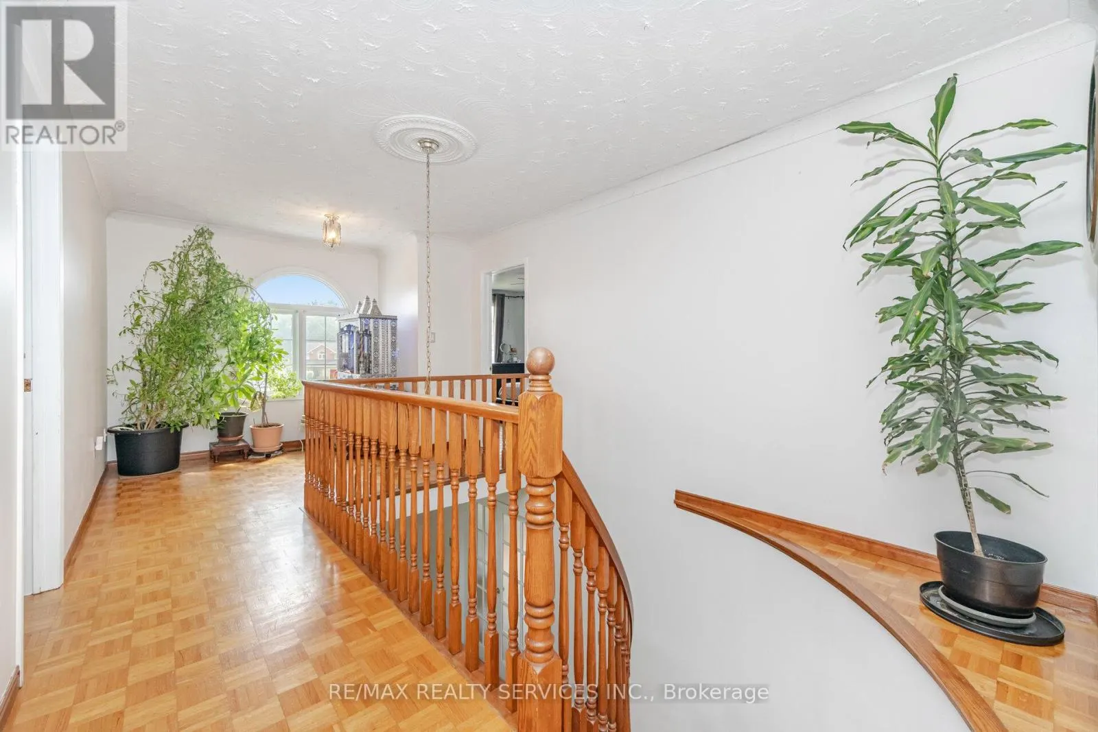 2 MORNINGSTAR COURT