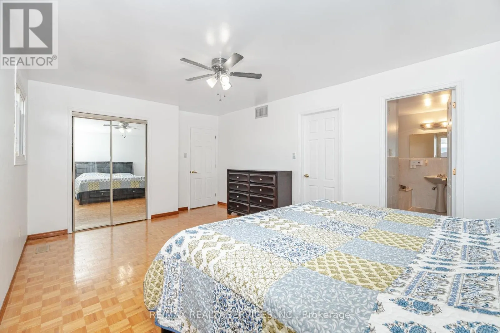 2 MORNINGSTAR COURT