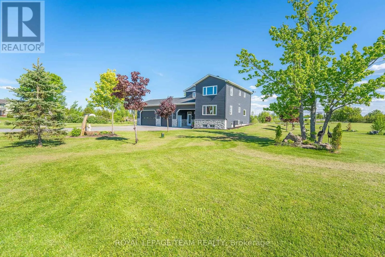 126 GRASSHOPPER LANE