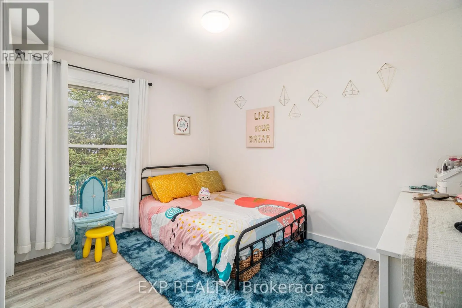 2462 DUNNING ROAD